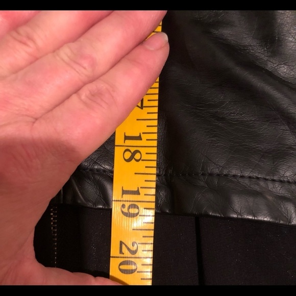 Avenue size 14-16 black faux leather waterfall front jacket - Picture 4 of 4